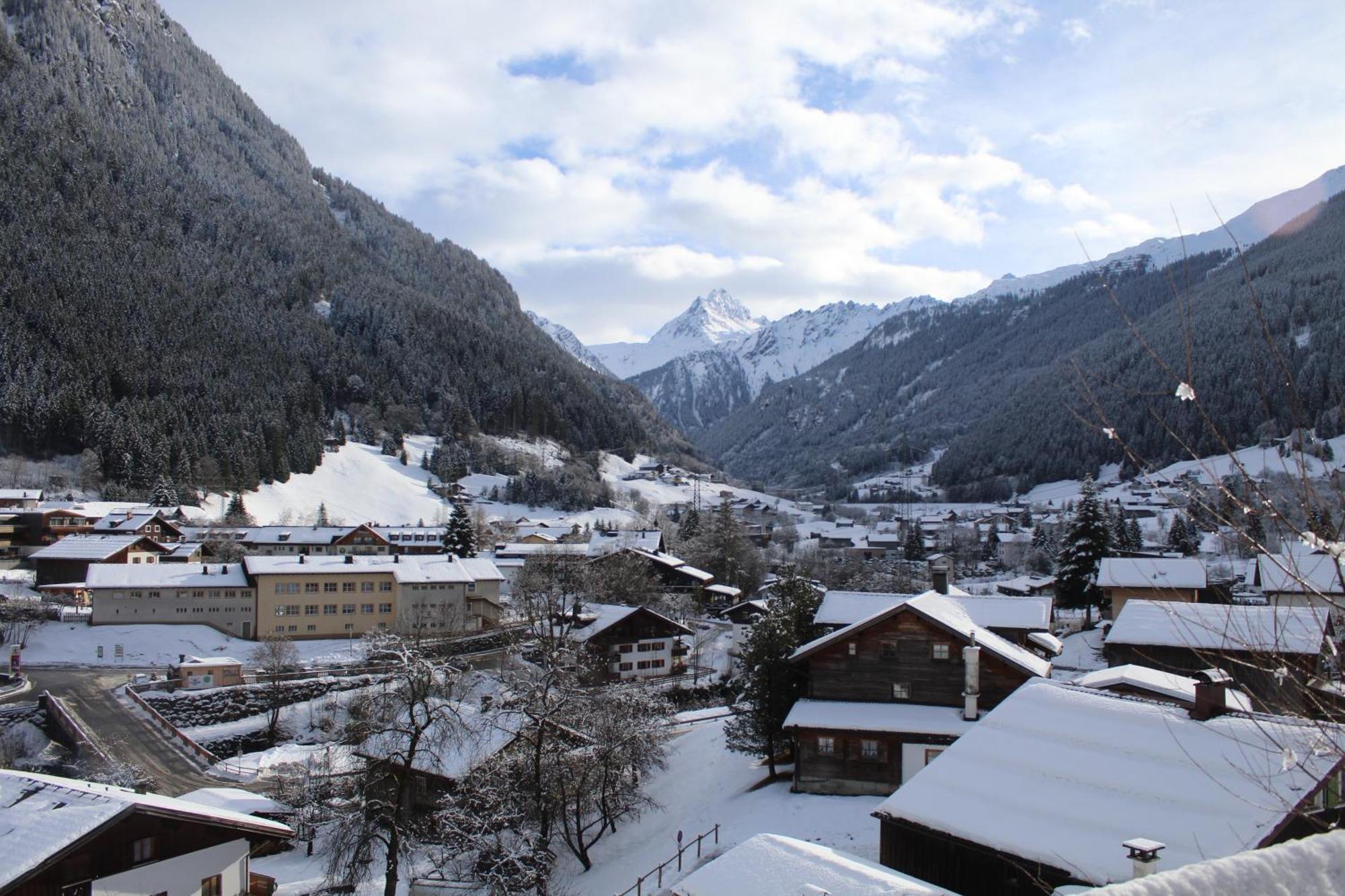 Pluenggas Chalets Гашум Экстерьер фото